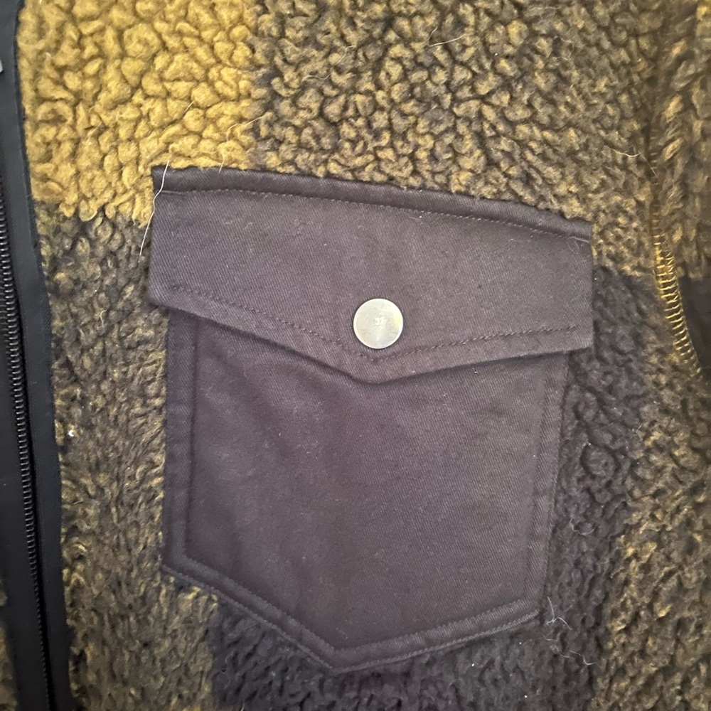 LL Bean x Todd Snyder Olive & Black Buffalo Check Sherpa Jacket - Picture 3 of 3
